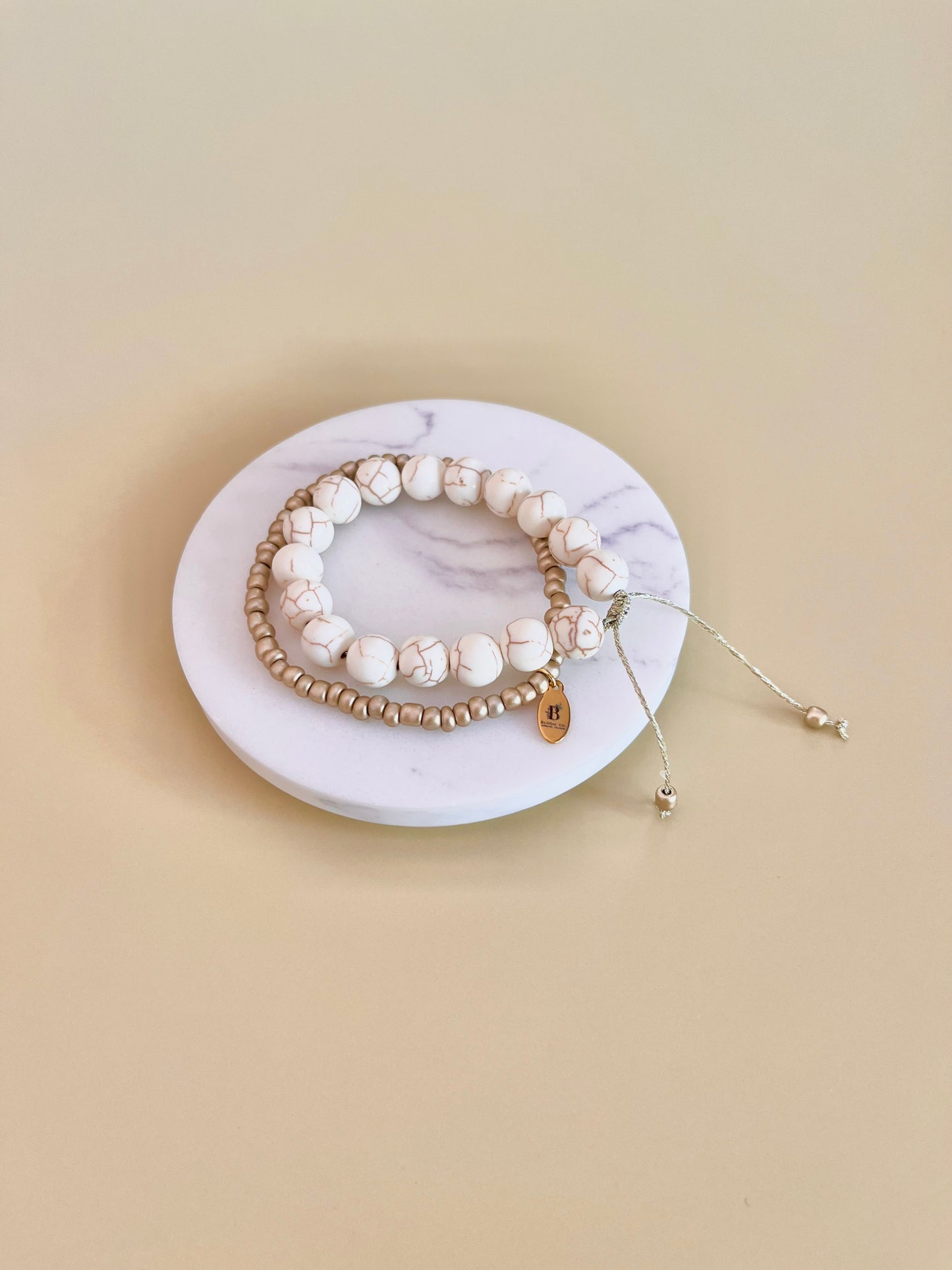 White howlite Dúo Bracelets