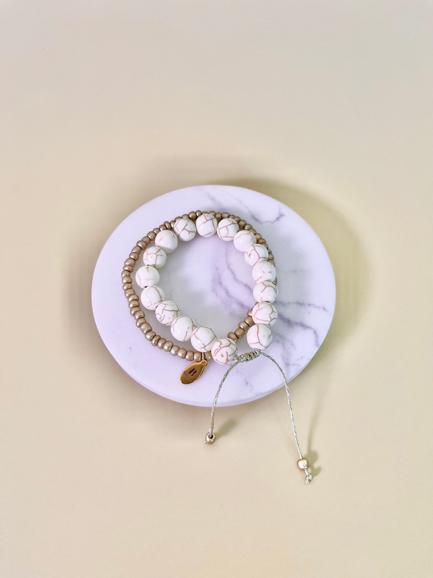 White howlite Dúo Bracelets